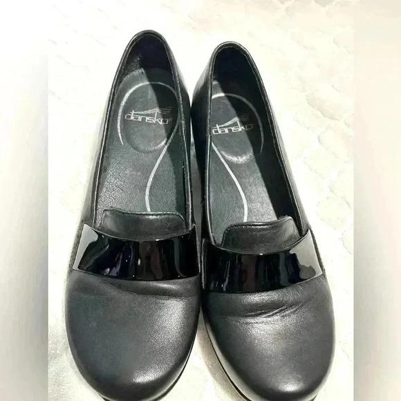 Dansko Black Leather with shiny patent detail Slip On Shoes size 36. - Picture 6 of 7